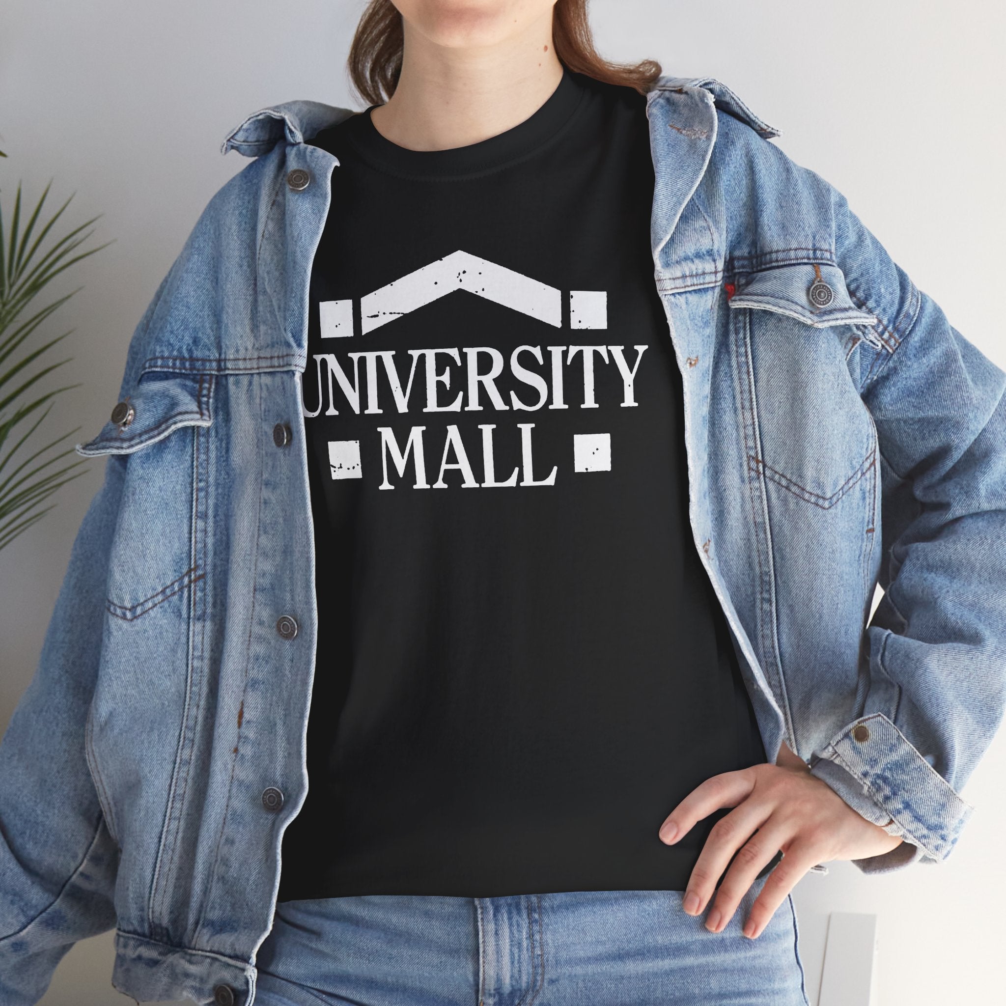 University Mall Retro Logo